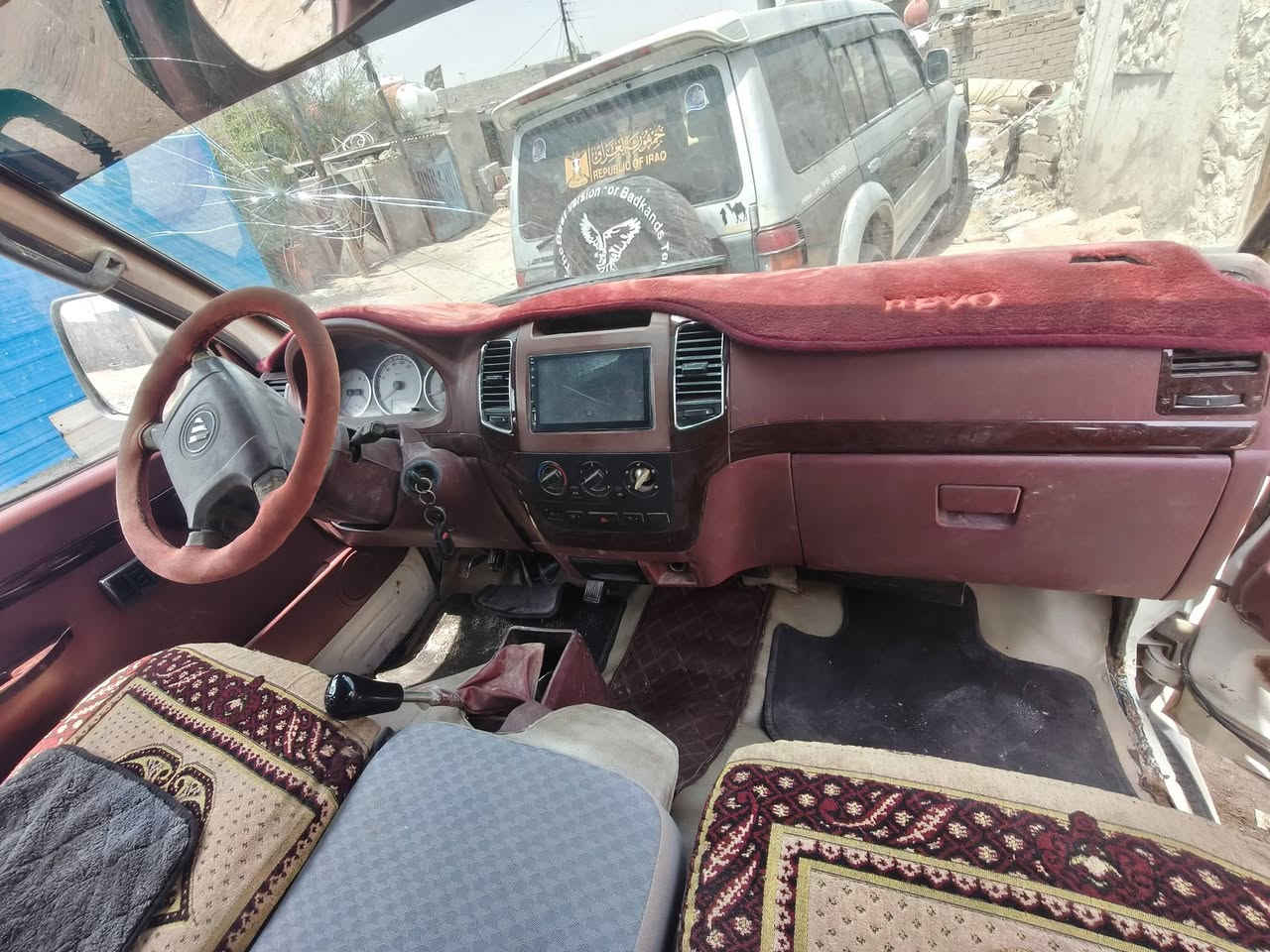 السلام عليكم إخوان فتون  البيع سياره حره  مابيها راعي بيع موصليه  سعر ٣٣ وبيها مجال بصيط الشراي مكان سياره البصرة الزبير  ***********
 سياره رقم أماني وسنويه عاج
