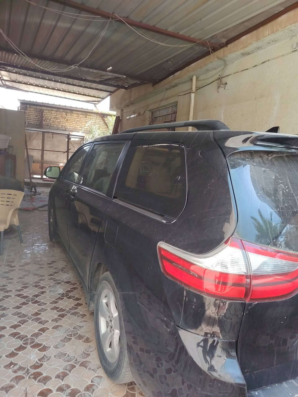 السلام عليكم تيوتا سينا ٢٠ ٢٠ خصوصي تحويل مباشر السعر ٢٢٥ وبيها مجال بسيط حك الجيه مكان السياره كربلاء للاستفسار الاتصال على الرقم ***********
