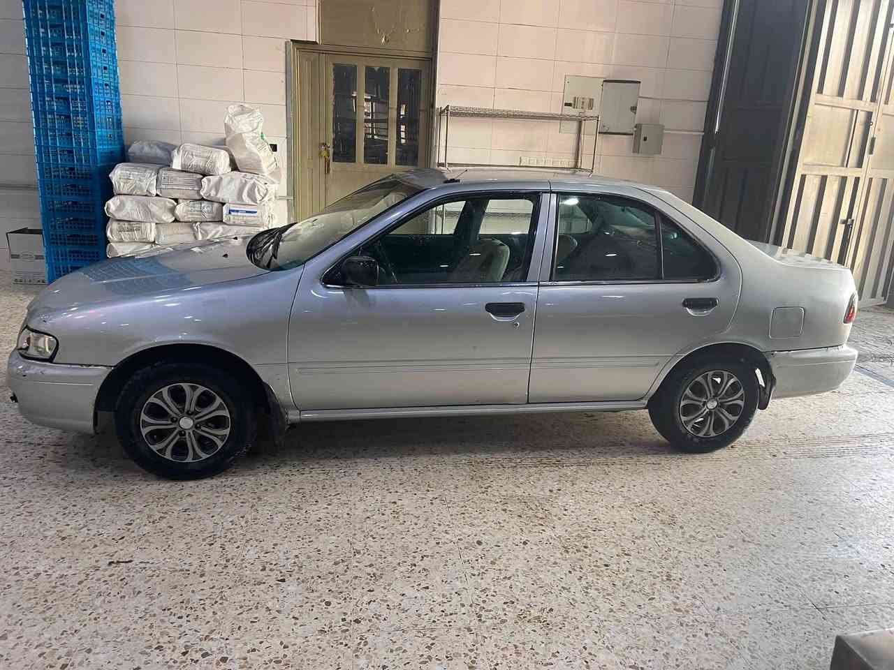 سلام وعليكم  نيسان سني موديل 1999
معروضه 38 وبيها مجال 
عنوان بابل 

***********

