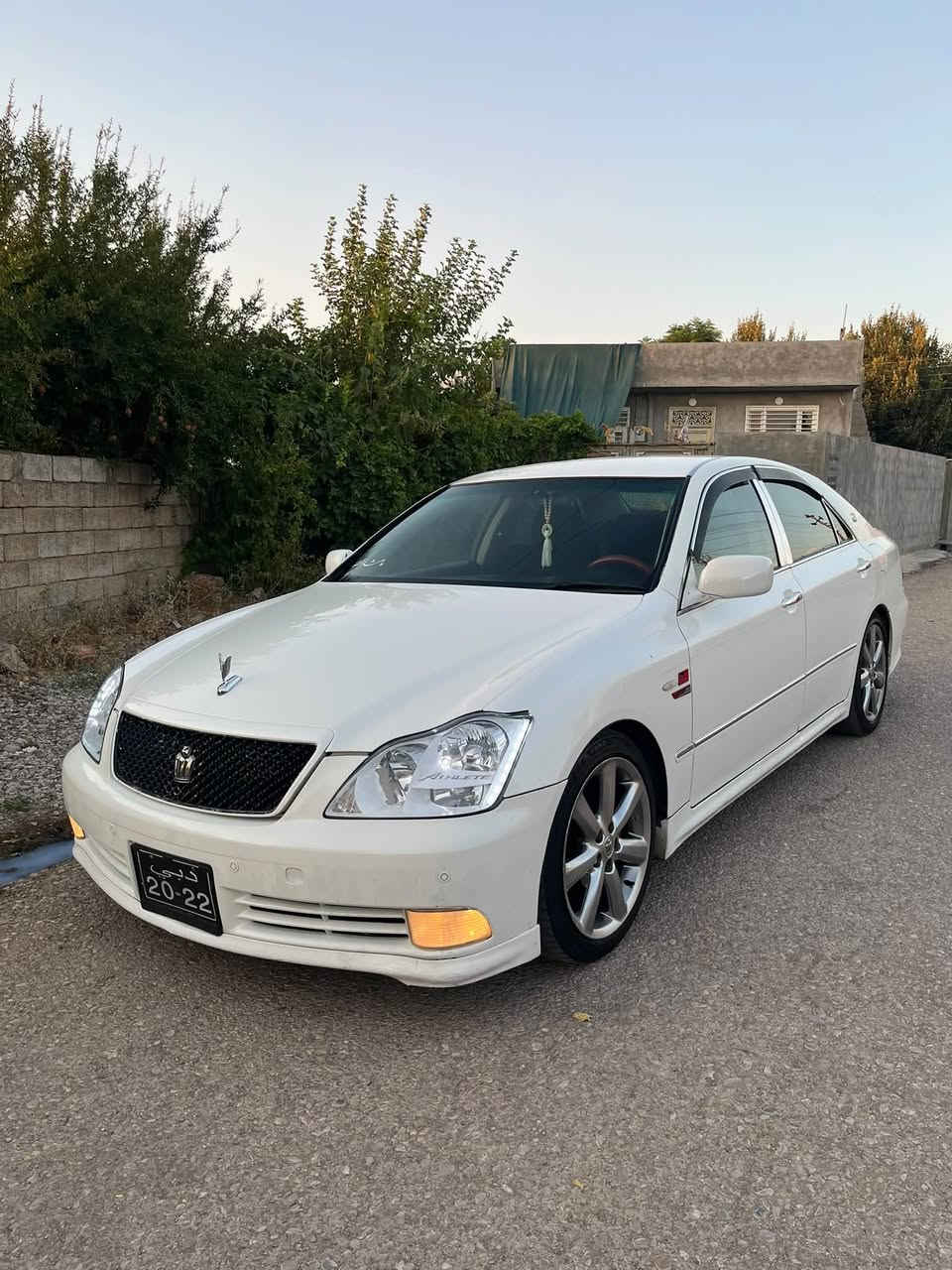 شاهینە سپۆڕت بڕاوە   سعری 53گەڵا
شاهینە سپۆڕت 182
گەورە بەگەورە. 2005
3دوگمە ناو ڕەش 
بڕاوە.   کۆدی هەیە 
نمونە لەجوانی 
کامل مەسرە کراوە 
تەبریت ساردوو گەرم 
جامی هەڵگیراوە 
بێ چاڵوو شوخت 
لایت لێگز
پێشوو دوا حاسە 
4تایە ویلئ دنگەی لۆکی لەسەرە 
تەقەو رەقەی بەشەرت 
داعموو لێدراو قرچ بەشەرت 
کەڤەروو سەقفوو شەنسی بەشەرت 
گێڕوو مەکینەی بە شەرتی فیتەر 
***********
شوێن هەڵەبجەی شەید 
سعری. 53گەڵا📌🖤
