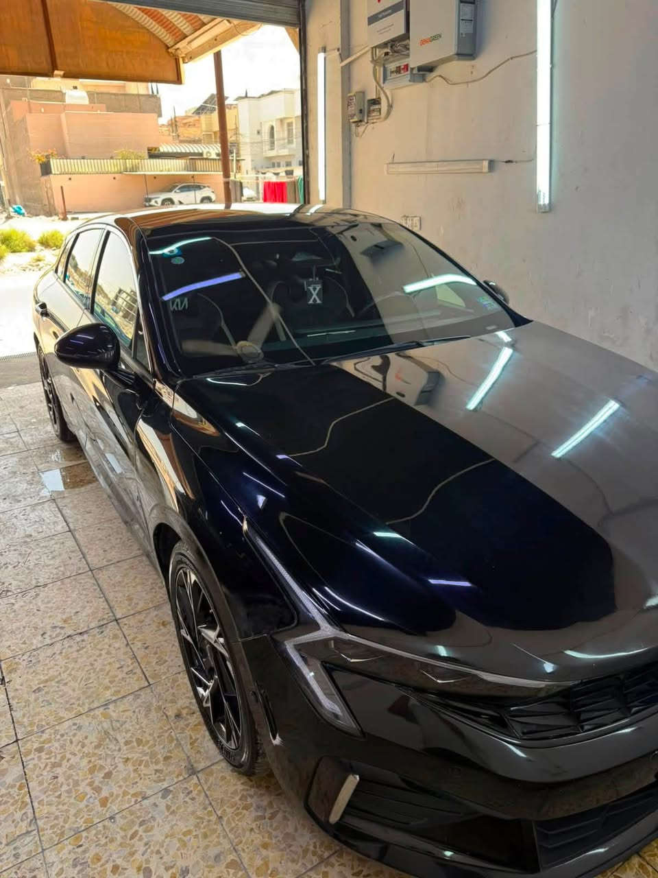 مراوس مع جارجر 
كي فايف موديل 2025 الشكل الجديد دشبول متصل فول مواصفات 1/1جي تي لاين 2500تنفس طبيعي
ماشيه ٣٢،٠٠٠ كيلوا فقط 
كير مكينه حداديه تدفئه تبريد فول
حادث اربع قطع صبغ بدون تبديل +بارد بباب السايق 

رقم بغداد مميز ب اسمي +هزه جديده 

العنوان بغداد السيديه ***********
