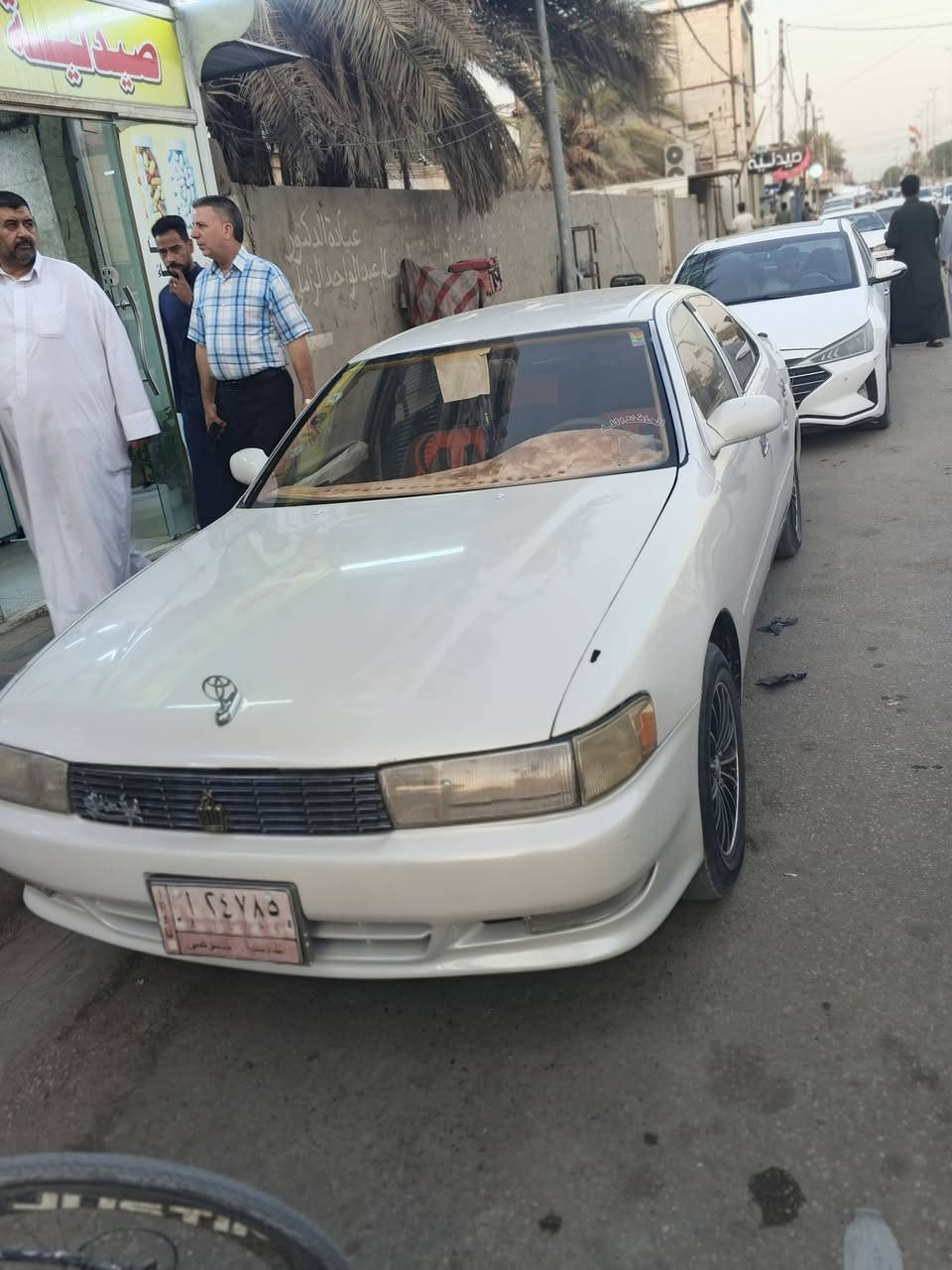 كرسته للبيع جاهزه تبريد ثلج مكينه  وكير حداديه نص ونص مكينه ونجي ناعم سياره جاهزه مجهزه رقمه قادسيه سنويه لل27 سعره 44 ويه مجال قليل ***********
