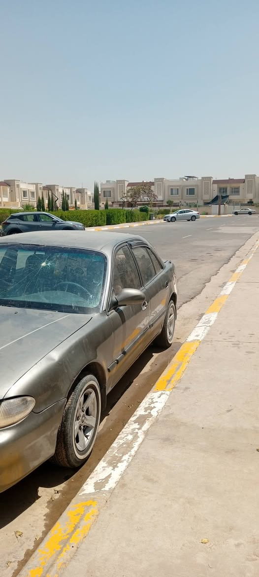 هونداي سوناتا موديل 2000
سيارة زينة مابيه شي اتصال 
***********
***********
سعر 15
