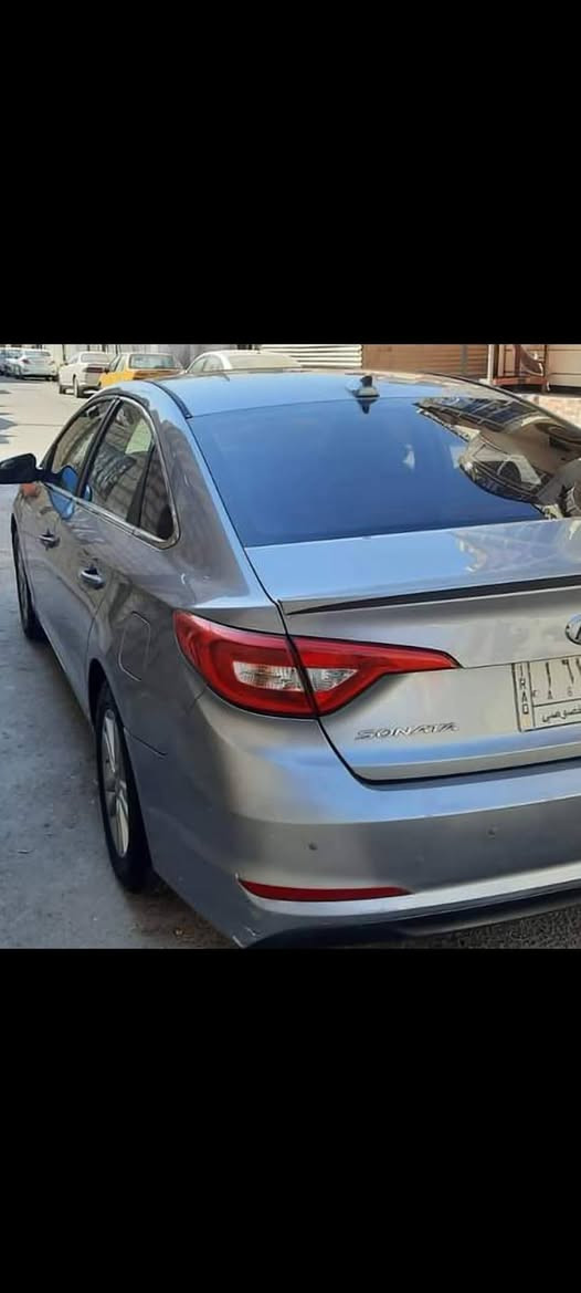 سوناتا موديل 15
وارد امريكي حادثه المدكر الامامي اتجاه السايق فقط بدون دواخل بدون ارباك مكينه جي دي اي حجم 2400 تبريد شغال تخم داير حداده نص عمر كهربائياته كل شغاله باتري جديد مابيه اي نقص سنويه 28  رقم ذي قار حره او بأسمي السعر 125  العنوان البصره القرنه رقم الهاتف ***********
