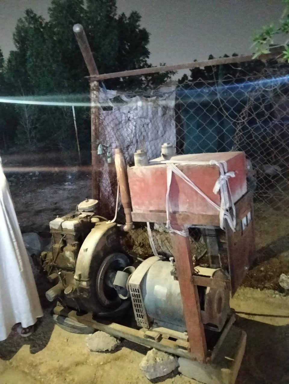 سلام عليكم محرك لستر انگليزي بستمين هواء بدون راديتر وراس توليد محترك للبيع سعر مليون و100 وبيه مجال *********** عنوان المشتل نهايه شارع المطبك
