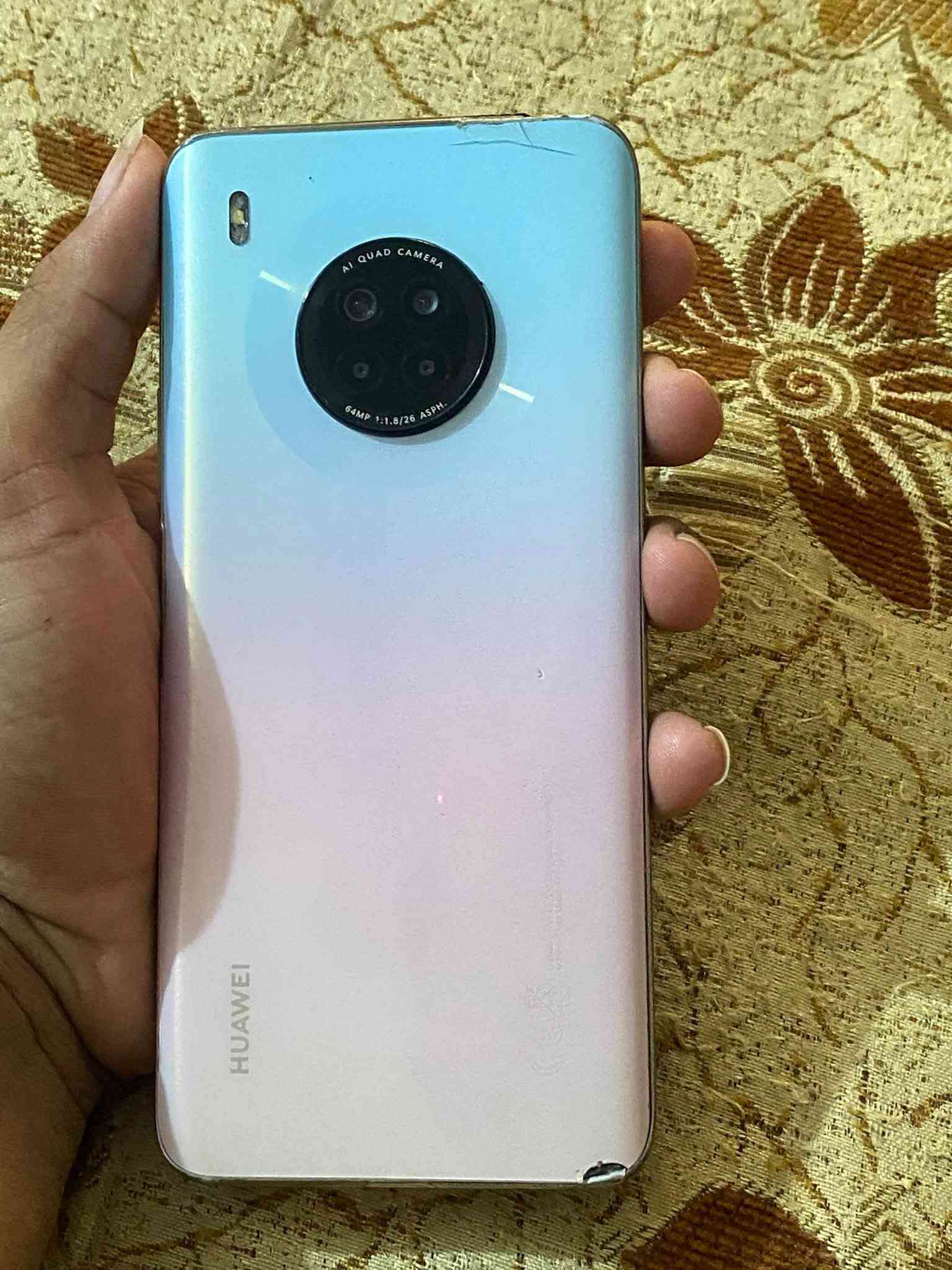 السلام عليكم جهاز للبيع
ذاكره 128 جهاز نضيف بي بس 
ذني الموضحات بصوره مايئثرن 
كامرات يخبلن استخدام يومي 
السعر 80 وبي مجال شي قليل 
بيع مستعجل ***********
