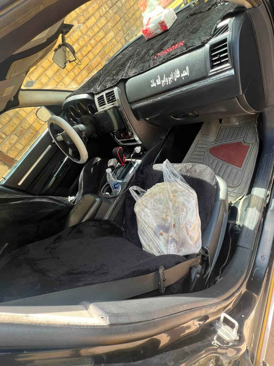 سلام عليكم
جارجر 10 اصل
مكينه 3500
تبريد ثلج قطعتين
ثلث جوكات 
حداديه كارتون 
خطه كوت بغداد
مصفره هيه وغرامه 
حادثه جاملغ خلفي 
منتضومت زنون 
منضومت بانزين جديده 
سياره تاخذه كبل لشارع خير من الله 
سعر 90وبي مجال لطيبين 
*********** ماتواجد فقط تصال أو واتساب
