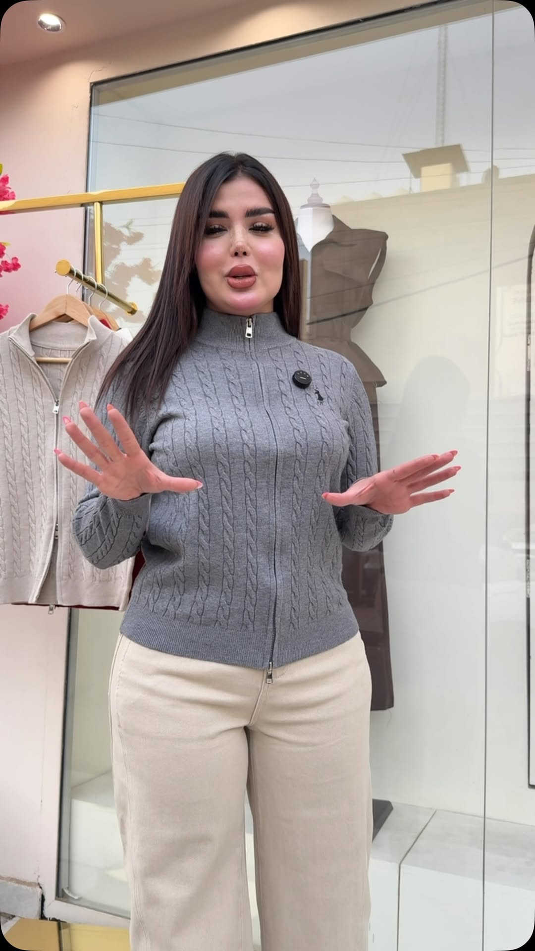 ملابس • للبيع