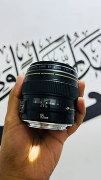 عدسة كانون 85 ملم 1.8   مستخدم‭ تواصل وتساب  ‬ ‭0777 573 2036‬