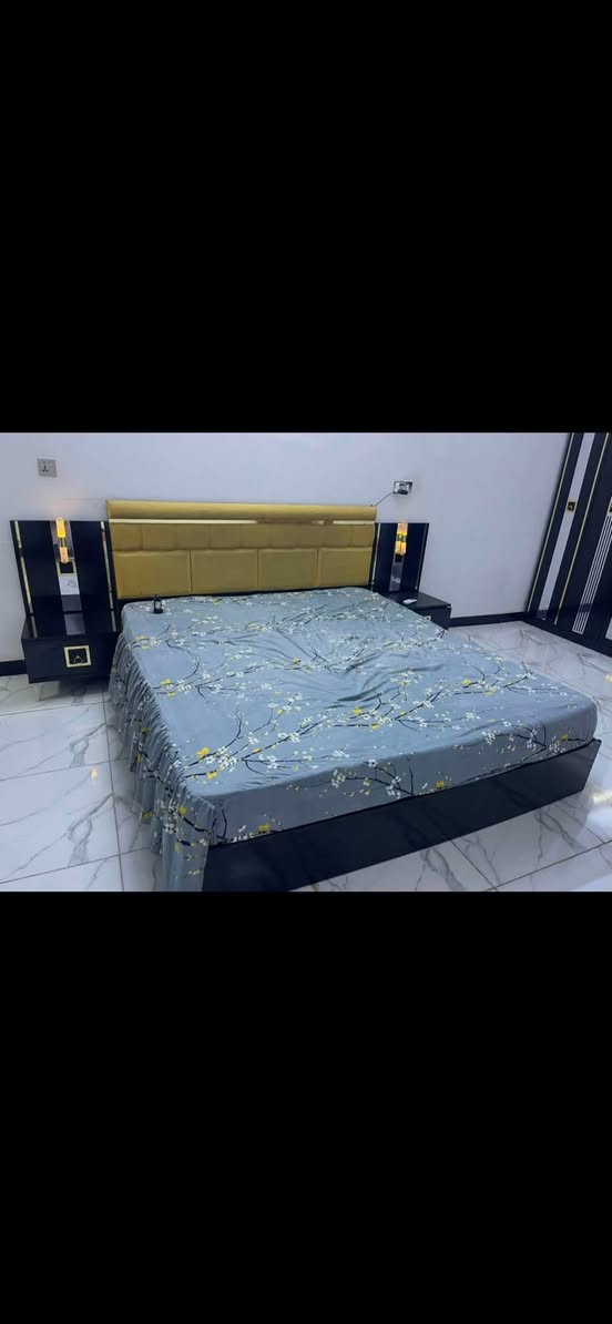اثاث شقة للبيع
تخم 10 مقاعد لون رماني مميز سعره 290 الف
غرفه تركية نظيفة جدا 5 قطع سعرها 330
طباخ زجاج نوال والفرن اصلي غاز ثنينهن ب 300
ديوان ارضي 12 مقعد سعره 35 الف
سيت طبلات وحده جبيره و٣ صغار ب٢٥ الف
مكاني بغداد مجمع زهور بغداد سريع محمد القاسم ***********
