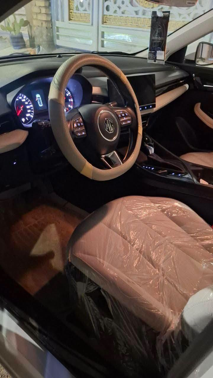 ام جي فايف فول مواصفات كفاله عامه ماشيه شي قليل موديل 25
السعر 120$ وبيها مجال 
مكلف بل نشر هاذا رقم راعيه ***********
