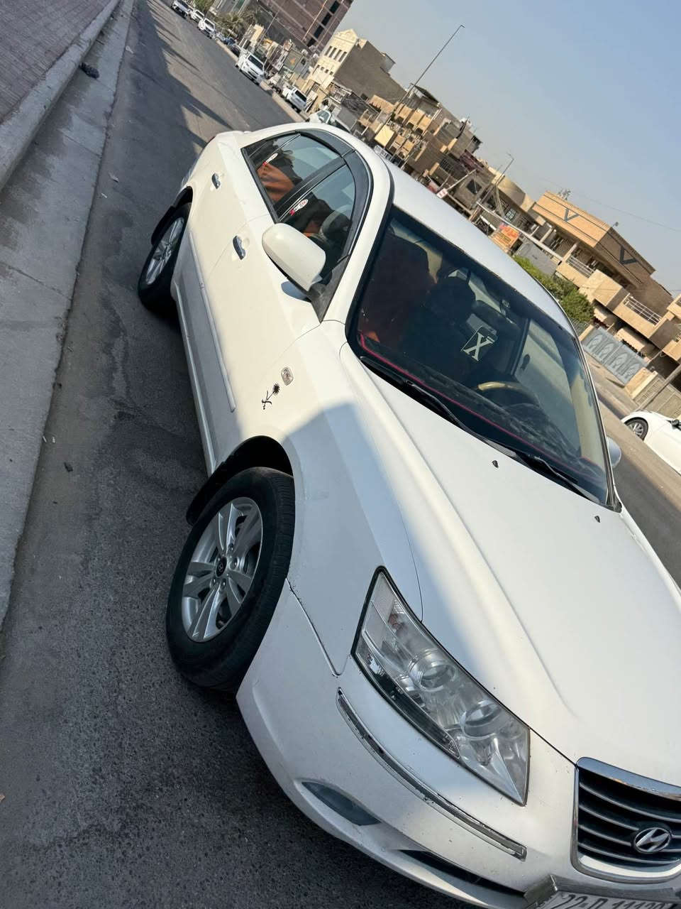 السلام عليكم ورحمة الله وبركاته
سوناتا ٢٠٠٩ خليجيه محرك ٢٠٠٠ دوش داخل بيجي 
السياره بيهاصبغ بنيد وبارد مكانين
محرك جيد مفتوح 
رقم جديد باسمنا  
كهربائيات كلها شغاله 
مكانها بغداد العامريه
السعر 107ورقه وبيها مجال بسيط
بيع فقط ماراوس 
تحويل فقط
*********** بغداد, العراق
