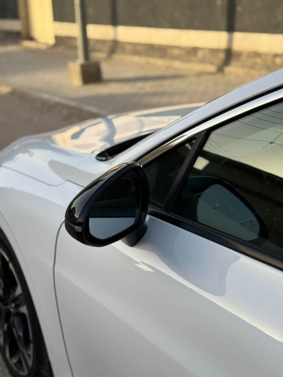 سلام عليكم
كي فايف GT-Line 
 فول مواصفات للاخير 2023
السياره وارد امريكي تقرير مياه امطار تعمل وتسيره شغالة مابيها اي مشكله
بدون صبغ كفالة كير محرك تبريد من كلشي ماعدا بيها طخه بلباب الخلفي وتبدل نفس الون وبارد قليل بلعراق 
السياره جديده بدون اي نقص او مصرف شرط الفحص  
السياره باسمي حصراً شرط التحويل 
السعر 175 وبيها مجال
رقم الهاتف ***********
العنوان البصره ابو الخصيب 
تحياتي الى الجميع
