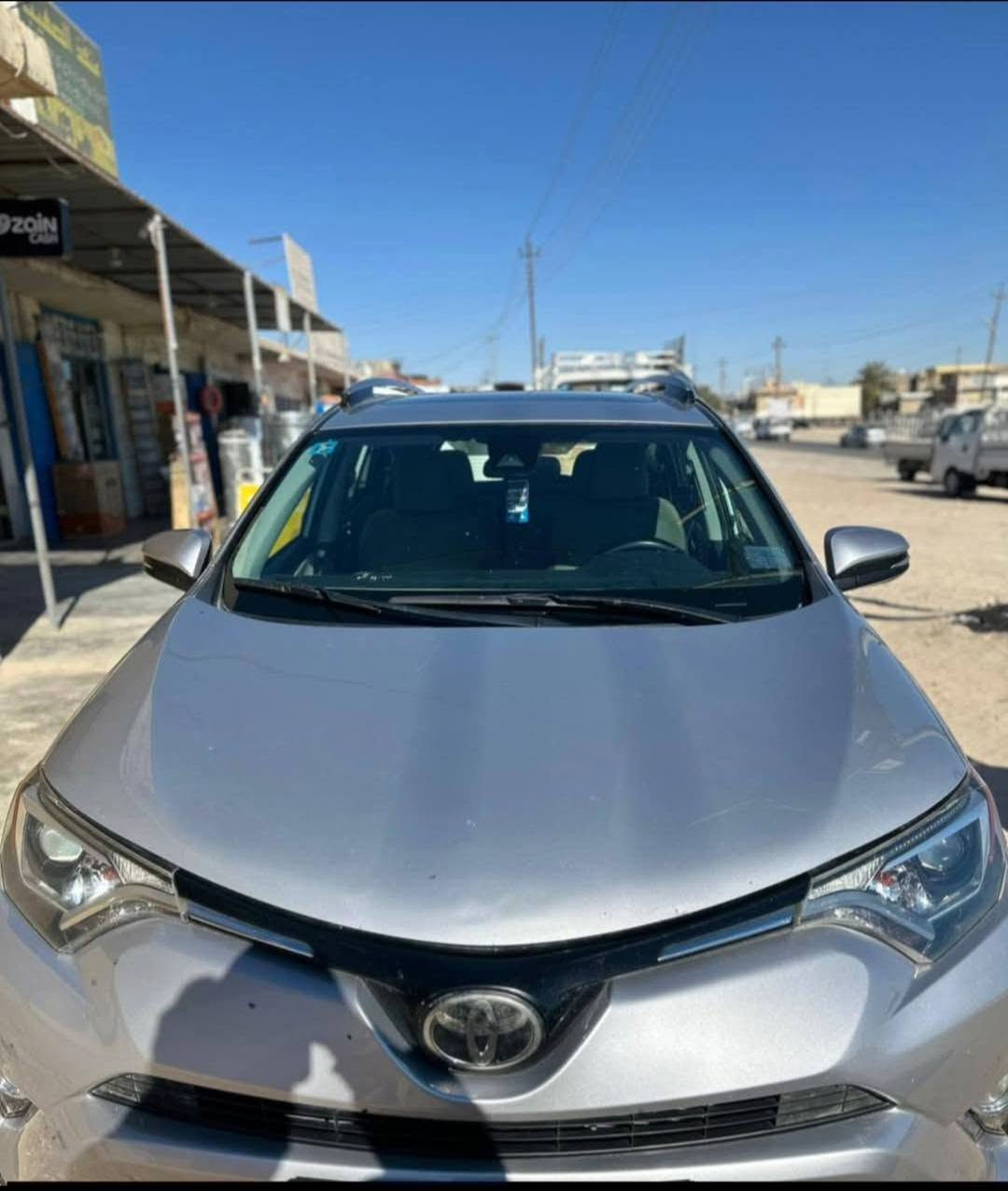 🚗 للبيع — تويوتا راف فور 2018 (RAV4)

✨ سيارة نظيفة جداً | استخدام شخصي | اهتمام عالي

🔹 اللون: سلفر
🔹 الفئة: XLE (فول مواصفات)
🔹 الحالة: ممتازة جداً
🔹 الممشى: 178 ألف كم
🔹 الحادث: جاملغ خلفي (تصليح نظيف وما يأثر على الاستخدام)

🔹 المواصفات:
شاشة + كاميرا خلفية + فتحة سقف +صندوق كهرباء +كشنات كهرباء
حساسات أمامية وخلفية
رادارات (أنظمة أمان)
نظام توفير وقود + ثبات عالي على الطريق

✔️ السيارة جاهزة للفحص من أي مكان وبدون أي مشاكل
✔️ شغل مرتب ومكفولة من ناحية الاستخدام

💰 السعر: (180 ورقه)
📞 التواصل: (***********/‪***********‬‏)

🔥 فرصة قوية للي يريد سيارة فول مواصفات ونظيفة بسعر مناسب
🚘 الجادين فقط
