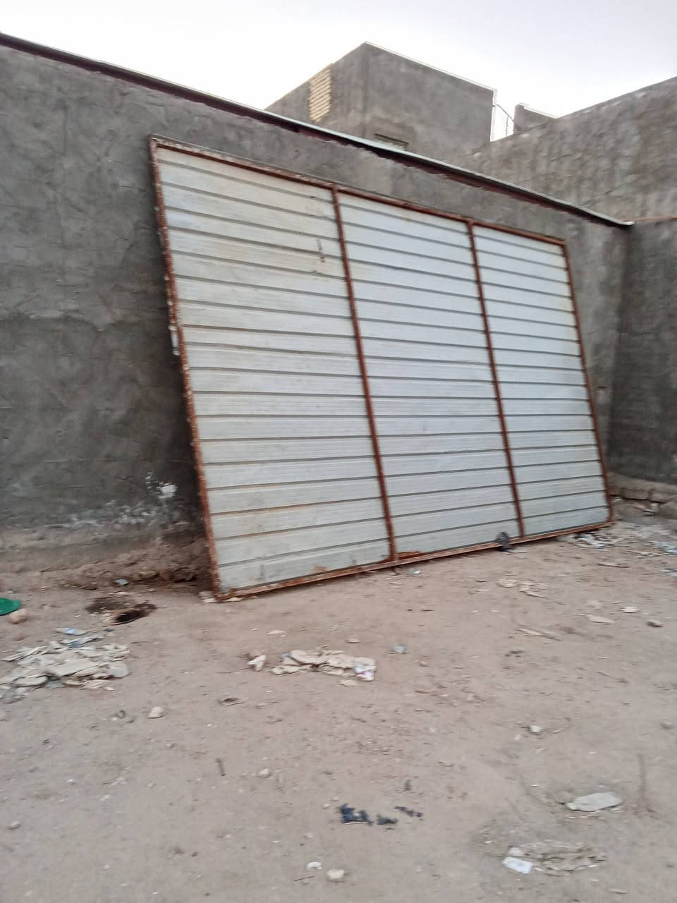 عماريه للبيع قياسه 6×4
مكاني طويريج ***********
