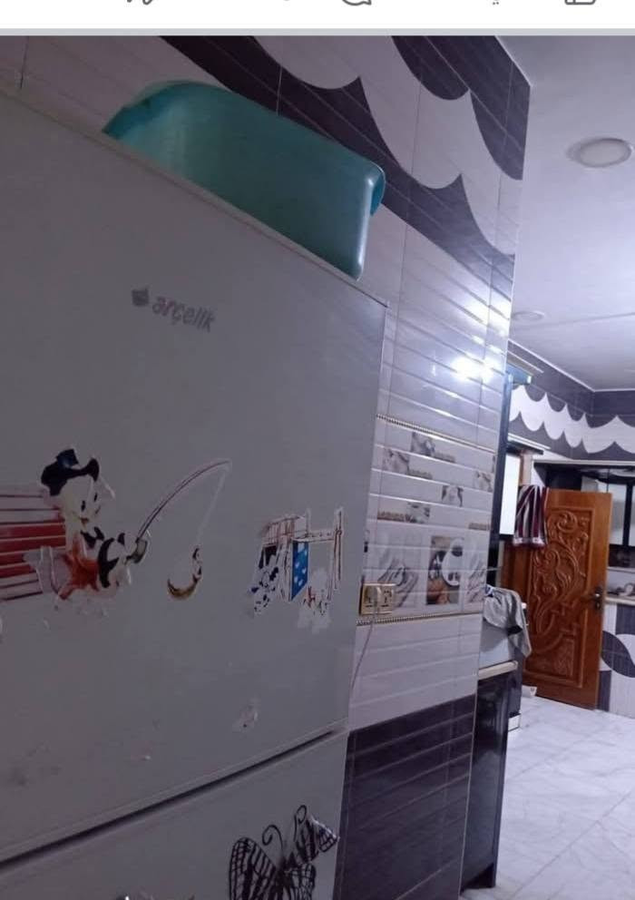 بيت للبيع الناصريه حي شهداء ا مساحة 200واجه10,يربط على 3شوارع شامل جميع الخدمات من ماء مجاري تبليط البيت يتكون من طابقين لاول يتكون من طارمه كبيره وحديقه وصاله ومطبخ كبير وحمام وصحيات وصاله كبيره ثانيه مطله على ديوانيه ومناور عدد2مطبخ حار وبارد غرف النوم عدد1الطابق 2يكون من 3غرف وصحيات وصاله وحمام
بيع مستعجل جداً جداً بيت بناء جديد مطلوب 
اسكان 27 وتسديد كل شهر 177 السعر الكلي مع الإسكان 280 بدون إسكان 250
للتواصل ***********
بيت للبيع الناصريه حي شهداء ا مساحة 200واجه10,يربط على 3شوارع شامل جميع الخدمات من ماء مجاري تبليط البيت يتكون من طابقين لاول يتكون من طارمه كبيره وحديقه وصاله ومطبخ كبير وحمام وصحيات وصاله كبيره ثانيه مطله على ديوانيه ومناور عدد2مطبخ حار وبارد غرف النوم عدد1الطابق 2يكون من 3غرف وصحيات وصاله وحمام
