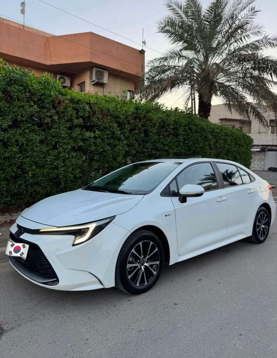 السلام عليكم
كورلا هايبرد الشكل الامريكي 

موديل 2025 

رقم بغداد باسمي + هزه جديدة 

ماشيه 30 الف 

مكفوله من الصبغ والفتح والتبديل 

بيها بارد صغير بهلال الجاملغ الخلفي ورصعه بالباب عكس السايق فقط والباقي مكفول 

مكاني بغداد / حي الجامعة 

وهذا رقمي ***********
