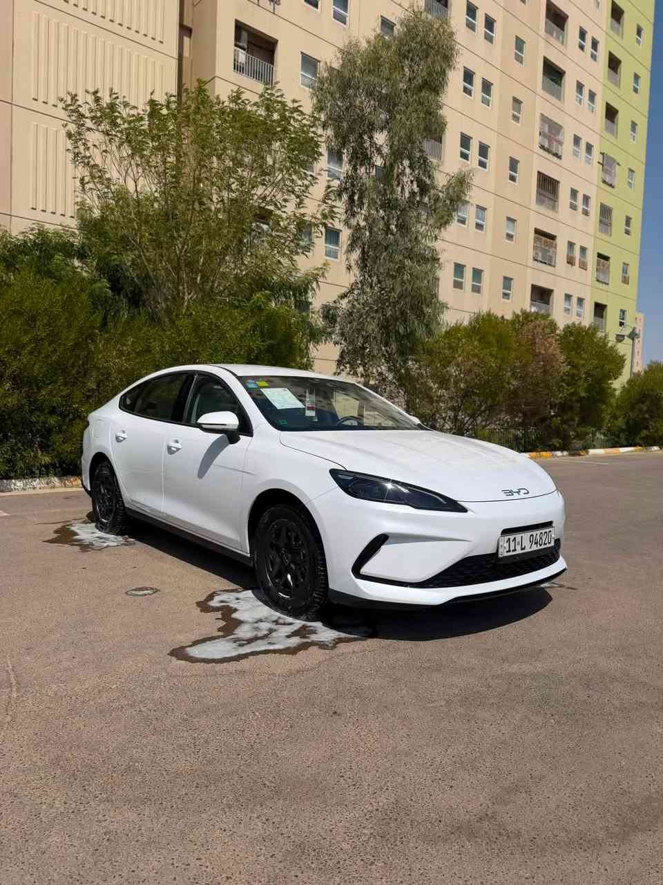 السلام عليكم
BYD سيل فايف 

السياره بعدها زيرو ماشية 5 الف 

2 الف كهرباء. 3 بانزين 

زيرو بعدها   

مكفولة كفالة عامة شرط سونار اليعجبك   

جميع الملحقات كاملة وياها وما مستخدمات ابد 

شاحنة و عدة طوارى وفوم 

بصمة مع كرت تشغيل 

داخل ابيض  والشاشه محدثة 

السعر اتصل واني خادم الك نشالله 

***********
