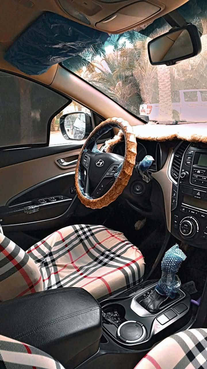 سنتافي ١٣ خليجي محرك ٦ سلندر ٣ قطع تبريد ٧ راكب فورويل مكفوله بيه بس بارد بالجاملغ الكدام رقم مثنى السعر ١٤٥
***********
