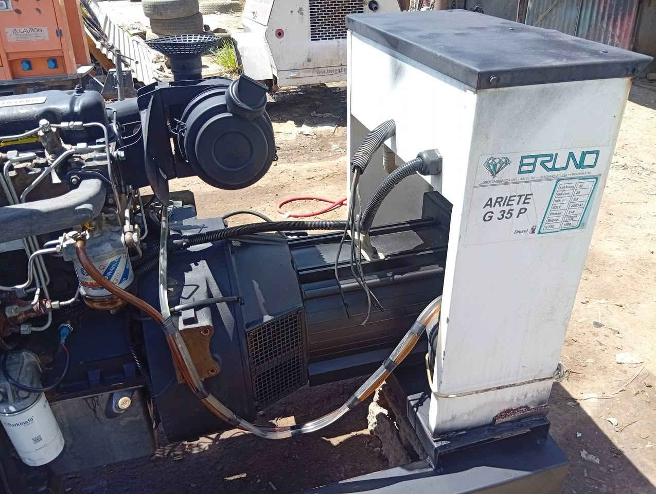 بيركنز انكليزي 30 كيفي طبك بلادي شرط زيرو وشرط الفحص حديث فول اوتو شاصي تانكي عالي بلادي بسعر 27 ورقة المكان واسط صويره كراج سيف البيضاني للمولدات الحى الصناعي ***********
