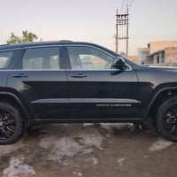 جيب شيروكي • ٢٠١٦ • دفع رباعي