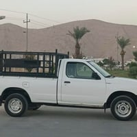 نيسان بيكاب • ٢٠٠٢ • أوراق