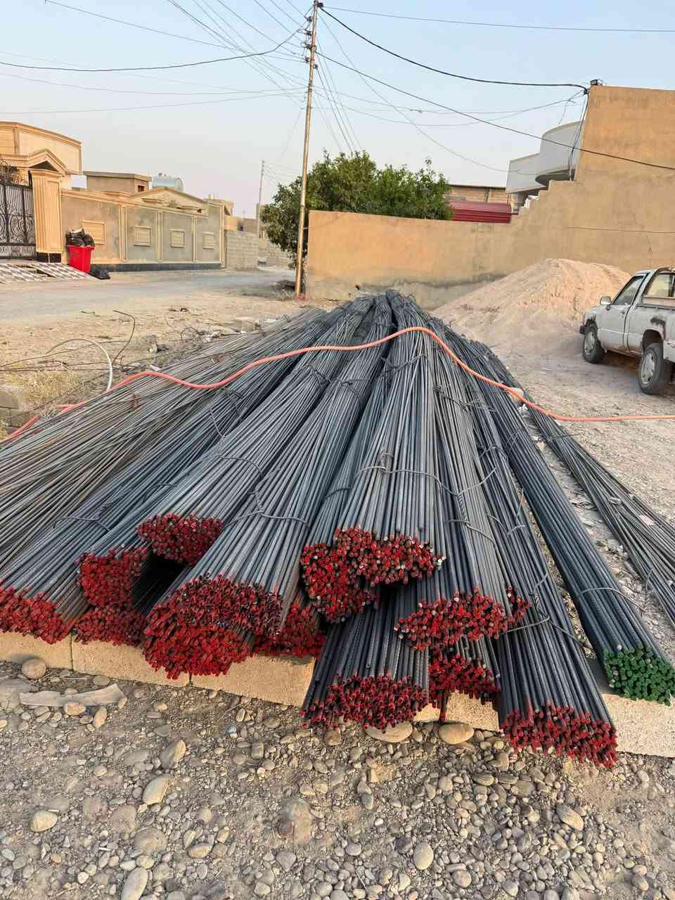 السلام عليكم
يوجد 
حديد سوبر ستيل بإسعار تنافسية

للاستفسار الاتصال
***********
***********
