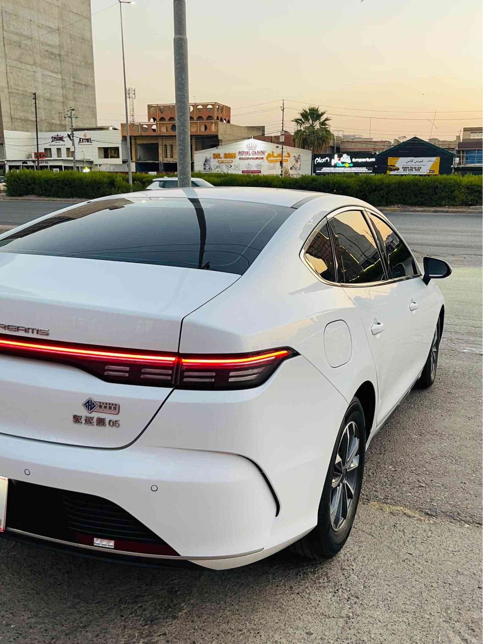 سلام عليكم بي واي دي ديسترؤير ٢٠٢٤   ٧٠ هةزار رؤيشتية پاتري ٥٥ كم ٦پارچةي سبوغة بةبي داخيلي بي ليدران گير مةكينة پاتري هةموو شتي پةشةرت شةحني بيلادي لةگةلة هةموو شتي جاهيزة سعري ١١٤كةمةك مةجال زانياريةكانم هةمووي نوسييوة تةنها جوابي پةيوةندي دةدةمةوة  *********** واتساب حةوت سفر نؤ  شەستو پێنج نۆهەت أربيل, العراق
