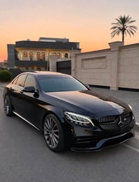 C300 AMG • ٢٠١٩ • ٥٨٠٠٠ كم