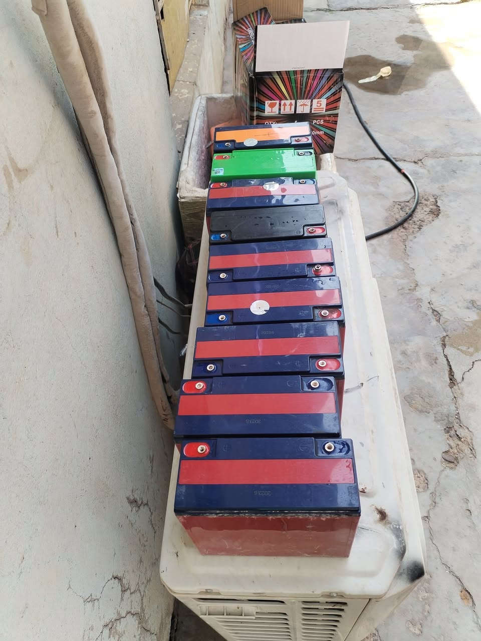 بطاريات للبيع عدد 9يقرن 10ابيع كوم حديد السعر 125قفل ابيهن شلع ماابيع مفرد***********
