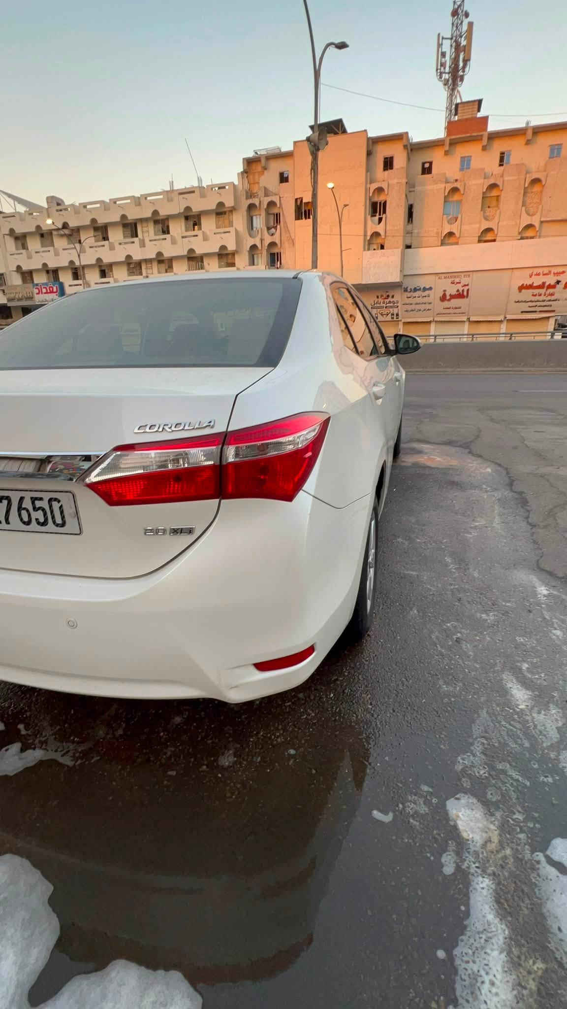 تحية طيبة ً
كورلا 2015 الشركة العامة بلاديةً
رقم بغداد انكليزي ً
محرك 2000.
ماشية 161.
تبريد ثلج ❄️
تخم تايرات جديد.
صدرحدادة امامي خلفي جديد 
شاشة كامرة خلفية تحكمات ستيرن.
سيارة بيها بارد بل جاملغ لايسر فقط 
السعر 148 وبيها مجال قليل 
لعنوان بغداد /شارع فلسطين 
للاستفسار /***********
ربي يرزق الجميع
