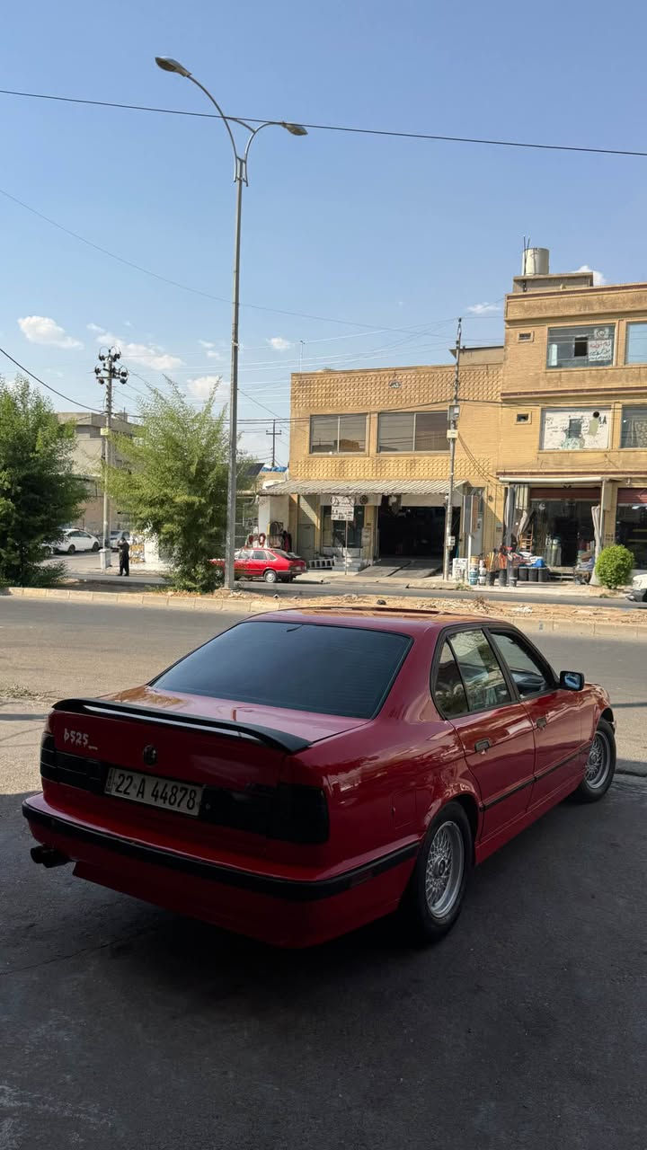بیم مۆدیل ١٩٩٤ مەکینە کەپسی ٥٢٥ گیر عادى
رەقەم و سەنەوی نوییە بەناو کردن بە شەرت 
وەرگەران بە شەرت سبوخ حامە لۆ جوانی جەمپەکی 
پیشی هەیە تۆزەک لەحیم سحری ٤٥ مەجال 
*********** وتساپ ڤایبر أربيل, العراق
