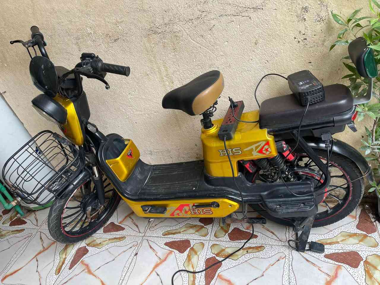 بايسكل شحن • ٤ بطاريات • جديد