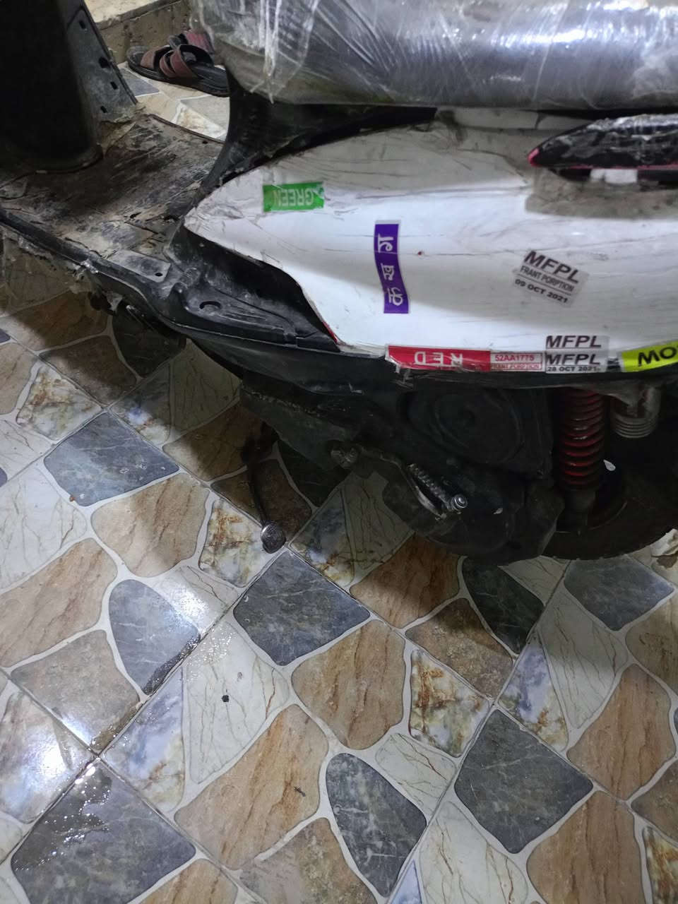 دراجات كوم حديد البيضه تحتاج بس كابريتر رايدهن ثنينهن ب 350 وبيهن مجال مكاني الحريه
***********
