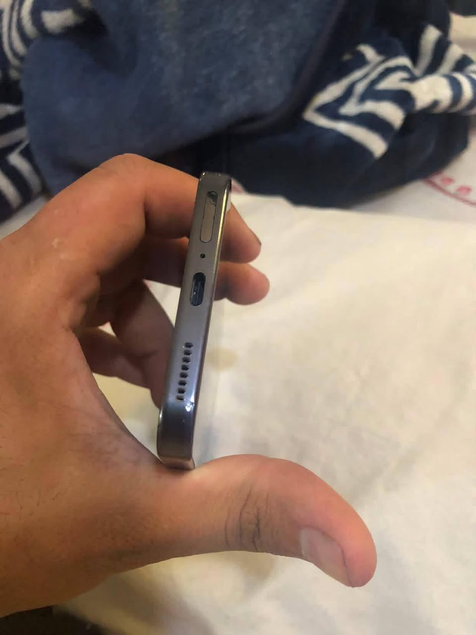 جهاز GT30 PRO للبيع
كامل الملحقات شاحن سماعه فريز والكراتين الاصليات مال الشركة
ذاكره 256عشوائيه12
السعر 325 نضافه 90

مكاني بغداد المعامل

***********
