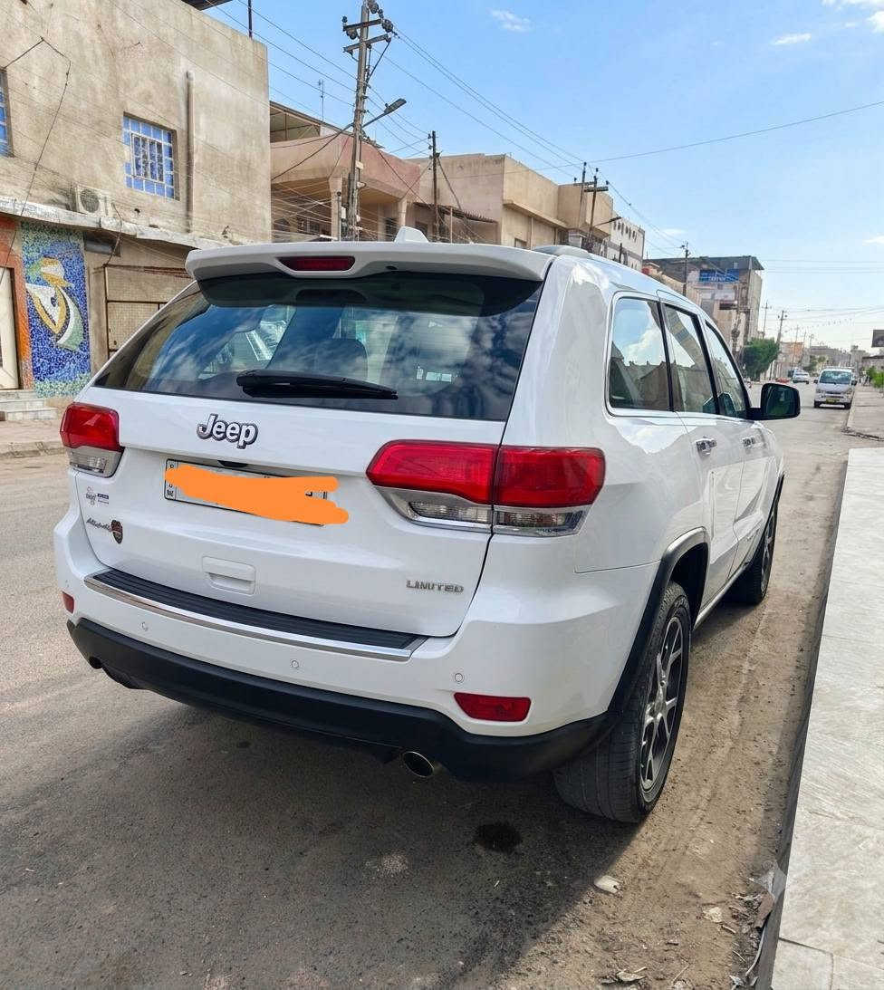السلام عليكم 
Jeep grand Cherokee Limited 2019
خليجي رقم اربيل الدولي الجديد
هزة جديدة
سنويه لل 2029
ماشيه 67000 كم
بيها بارد مقدمه الجاملغ الأيمن 
 مواصفات: 
حساس امامي خلفي
 نقطه عمياء 
هوكات 
زراكات بالدعاميه 
شفتات ستيرن 
كشنات تدفئه تبريد 
فتحة سقف بنوراما 
كشنات الامامي كهربائي مع خزن ميموري 
قطعتين تبريد
مكان السيارة البصرة
السعر 280 وبيها مجال ***********

