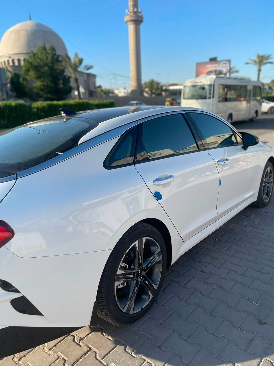 K5 
موديل 2023
خليجي مكينة 2000 دوش 
سيارة بصمة 
بانوراما
شاشة
كامرة حساسات امامي خلفي
تبريد خلفي مخارج شحن
السيارة فول بنسبة للخليجي
سعرها 225$
***********
مكاني شارع فلسطين 
رقم بغداد باسمي تحويل ثاني يوم
