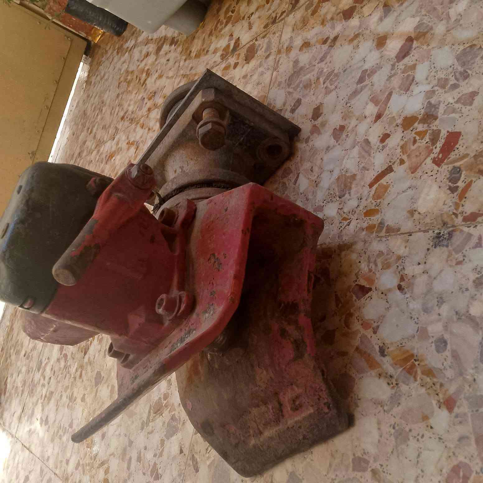 للبيع 300 نجف
***********
