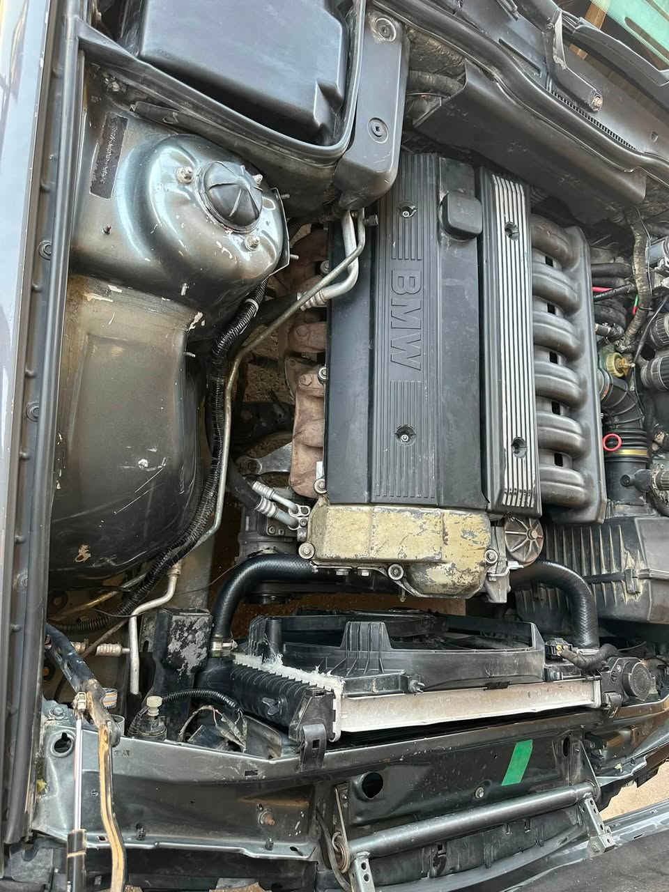 السلام عليكم 525 فانوس قبل اسبوع شديتها  
گير عادي 
كلج جديد 
كاردن جديد
تانكي جديد 
قواعد دبل +دبلات +لويات صقر 
مكينه مكفوله 
صدر امامي 100‎%‎ 
صدر خلفي 100‎%‎ قبل اسبوع شديته 
مروحه f01 تصاعديه وي حماوة السياره 
بلكات 
نوزلات 
فيت بم 
جوينات جدد 
تبريد ثلج ❄️
كشنات m جلد 
تخم ويل خليه 15 بدون تصليح 
السياره صبغ عام بيها جاملغ السكن فقط 
رقم السياره صلاح الدين سنويه لل32 
هزه ما ساقطه 
بسمي السياره تحويل
العنوان بغداد  قرب مجمع بسمايه 
السعر58 وبيها مجال بيع فقط
للتواصل ***********

