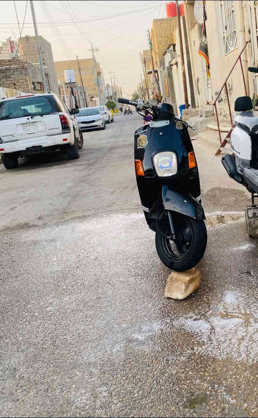 السلام عليكم دارجه ماكس بوليس حاويه توه طلع من النجف مجمع العوده الون سوده السعره خاص الانتصال ***********
