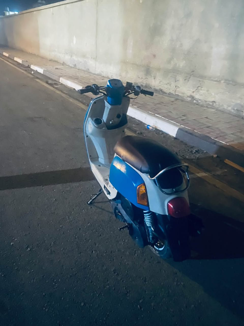 بوليس • نضيفه • مختمه