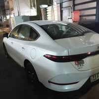جن بلاص زيرو للبيع موديل ٢٥ لون أبيض داخل زيتوني رقم بغداد باسمي  السع...