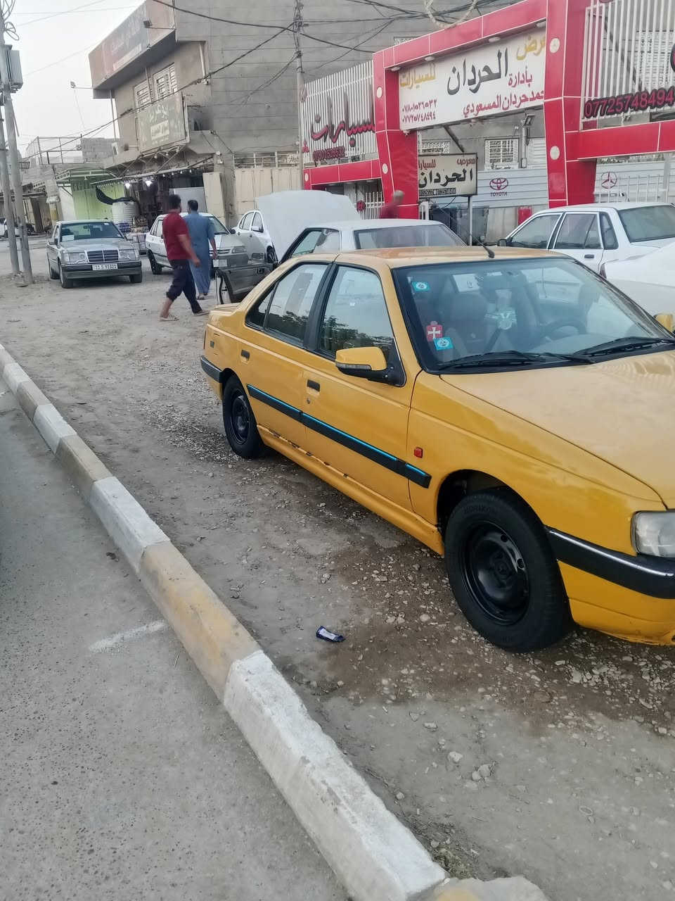 بيجو 405 2015 باسمي جديد هيه وغرامات جدد تبريد تخم تاير محرك جديد كهربايات كله شغاله داخل جديد مكان كربلاء 37 وبيها مجال ***********
