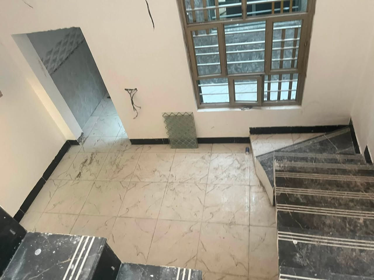 للبيع مشتمل طابقين جديد سند زراعي (٢٥)
 
المساحة ١٣٥ متر

السعر ٦٠ مليون وبي مجال 

الموقع - قضاء بلد - حي الامير الزراعي قرب مولد حسن حتروش - على شارعين 

 
 مواصفات الليت  

١- 
١- على شارعين تبليط 
٢- ٢ غرف نوم 
٢- صاله مفتوحه 
٣- استقبال 
٤- مطبخ 
٥- صحيات داخلية وخارجية 
٦- كراج 
٨- سيراميك جداري وارضي 
٩- منور 
١٠- سنة البناء 2026

 

للاستفسار اتصل على *********** - ***********
