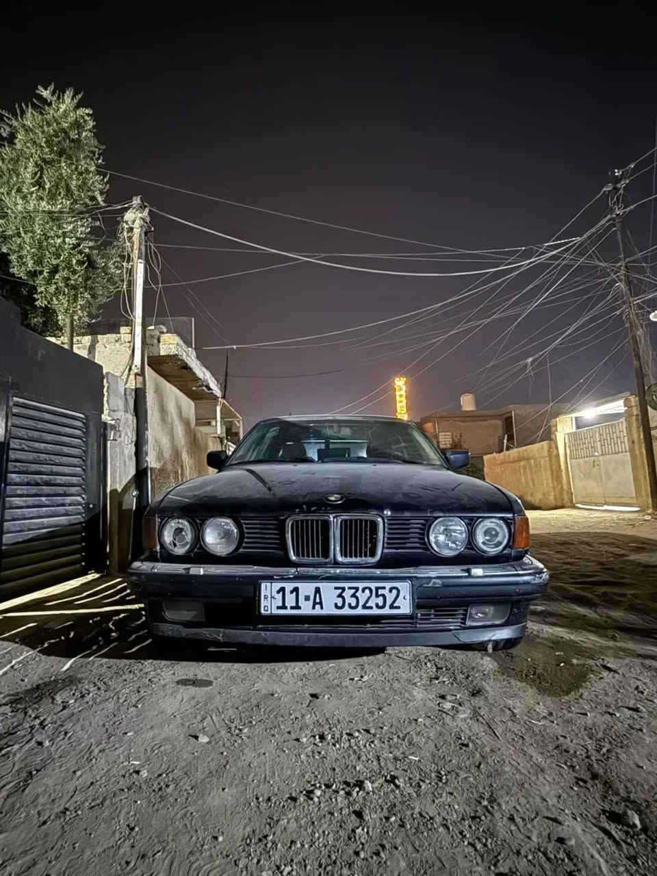 سلام عليكم. بي ام 735 موديل 1992 رقم  بغداد بسمي  مشروع وطني فول موصفات دبل جام مصفح بوب مصفحه  مري يمين ويسار منفصل كهرباء سلايت كشنات كهرباء كشنات تدفئه تبريد دبل ايرباك دبل جكمجه برده خلفيه كهرباء تحكم  حساس خلفي  كامره خلفيه ستيرن كهرباء بجم عريض  شاشه سستم صوت  كير تمساح  ويل خليه  اصلي بيها نضام هبوط بلاد بس لغيته نضامين غاز وبانزين صرف بانزين غاز نساه ماكو حماوه نساه   تبريد قطعتين ثلج شلعه ومعدل شك كاع  اكسل مفتوح مكفوله من دعاميه لدعاميه سياره بلاد مكفوله من ضربه وضبغ وخياس سياره احلا من صور تراي وين متريد تاخذه متصرف عليه لو ربع هوايي  بعد تفاصيل ماذكرته رقم ***********  بي واتساب  العنوان بغداد سعر السيارا45 او مراوس bmw فقط
