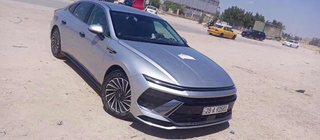 سوناتا هايبرد فول مواصفات عدا البانوراما

ماشيه 28 

سياره جديده 

ب اسمي

مكاني النجف  السعر 165

***********   حادث قطعتين تبديل فقط جاملغ وباب
