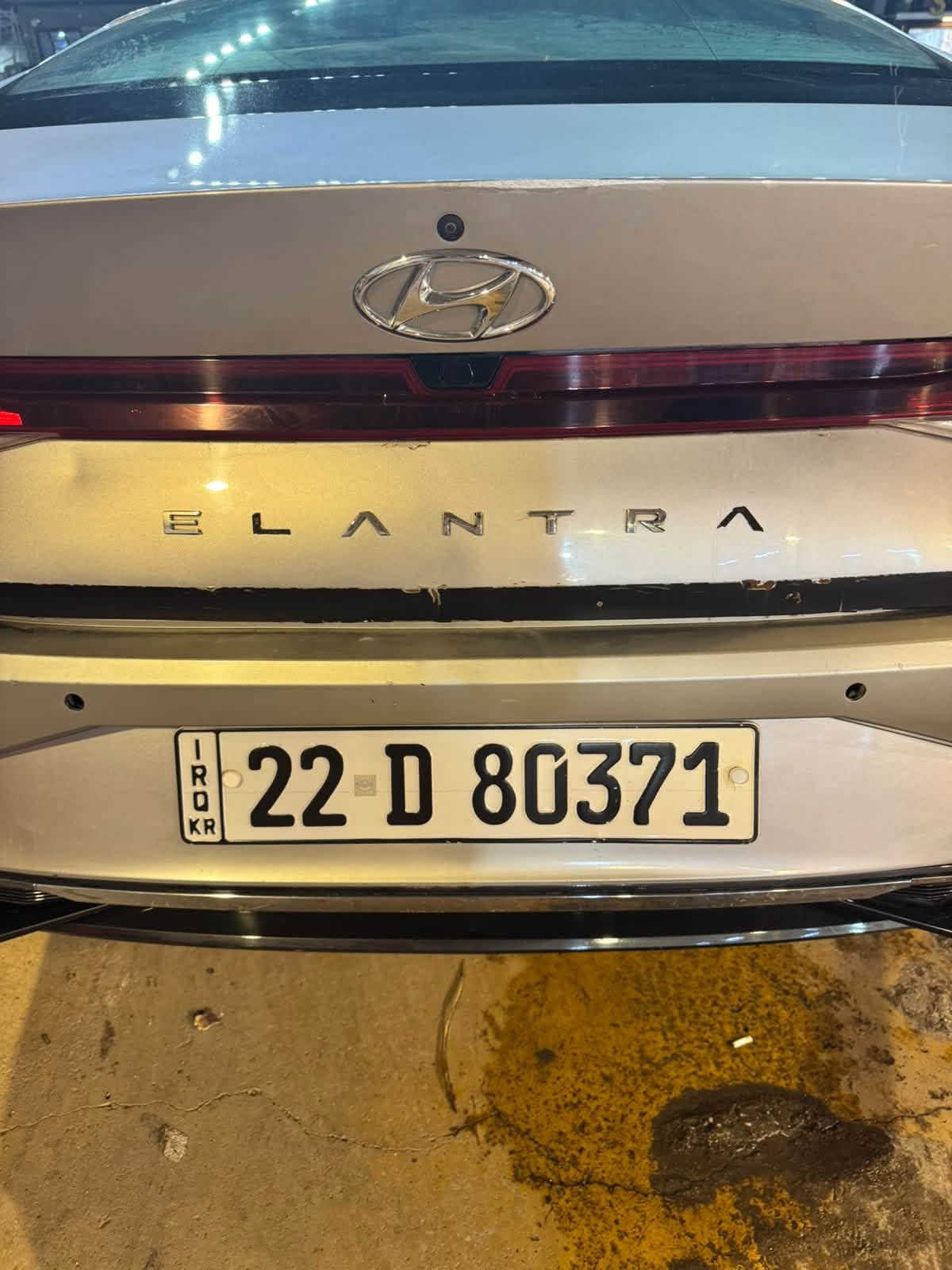 السلام عليكم النترا 2021
النترا 2021 
ماشية 66 الف ميل 
رصاصي بيها حالوب خفيف 
حادث امريكا خلفي موضح بالصور وهنا بالعراق نضربت من الخلف وتعديل خفيف على البارد البدنه وبداية الجنطة بيها دعاميات مبدلة بجم كبس ونقص رادار واحد خلفي وكامرة 
المواصفات نص 
بصمة تبريد بيانو
تحديد مسار 
مثبت سرعة
تشغيل عن بعد 
قيادة ذاتية
السيارة جاهزة صدر جديد تايرات جديد 
تبريد ثلج
سونار موجود 
مكلف بالنشر اتصلوا على الرقم 

مكانها الدورة 
***********

نص مكتوب في الصور:
- 11:49 BIDCARS Menu 10 photos No Image Available Condition Details bid.cars