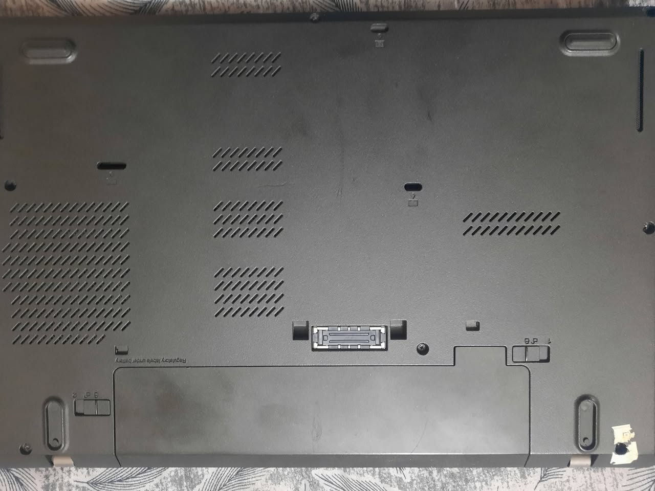 السلام عليكم اخوان لابتوب للبيع او مراوس thinkpad
core i5-7300u 
ram 8g ddr4
hard 256ssd 
كارت شاشة مدمج 4كيكا شير
شاشة 14.5انش full hd لابتوب جدا نضيف فقط بطاريتة هابطة لان بلادية ملحقاتة شاحنة اصلية 90w سعر 175بي مجال بسيط رجاءا الي ما يعرف بيهن لا يحجي رقمي ***********
