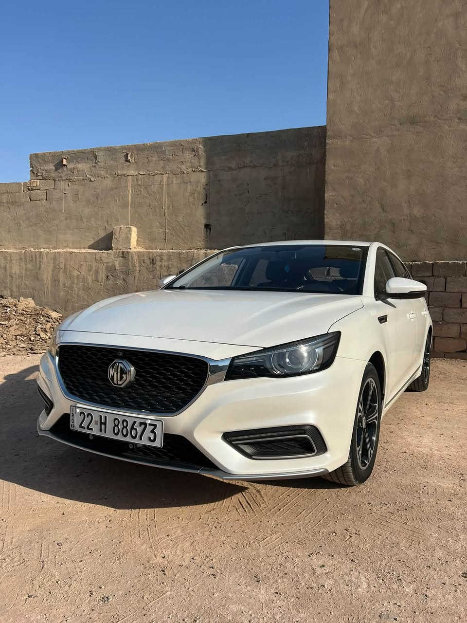 MG6 مديل2023
محرك 1.500 T
ماشيه 63الف
سياره فول موصفات فتحت سقف
بصمة تشغيل
كاميرا خلفيه
حساسات 
شاشه تدعم كار بلاي 
كشنات كهرباء 
اوتو هولد 
سايد بريك دكمه 
تبريد قطعتين 
ثلاجه تبريد 
مثبت سرعه 
تحكمات ستيران 
وبعد بيه موصفات هواي 
سياره مبدله بنيد وجاملغ صوب السائق او بل شركه اوبعده بحالة ضمااان بل شركه 🛑🛑يعني واجعه نفس قبل او احسن 
او هاي الطخه مال باب موضحه بل صوره او مامبينه 
سياره نضيفه وحلوه خير من الله الشراي يعرف شنو قيمه هاي سياره 
العنوان نجف كوفه 
رقم *********** وتساب فقط
