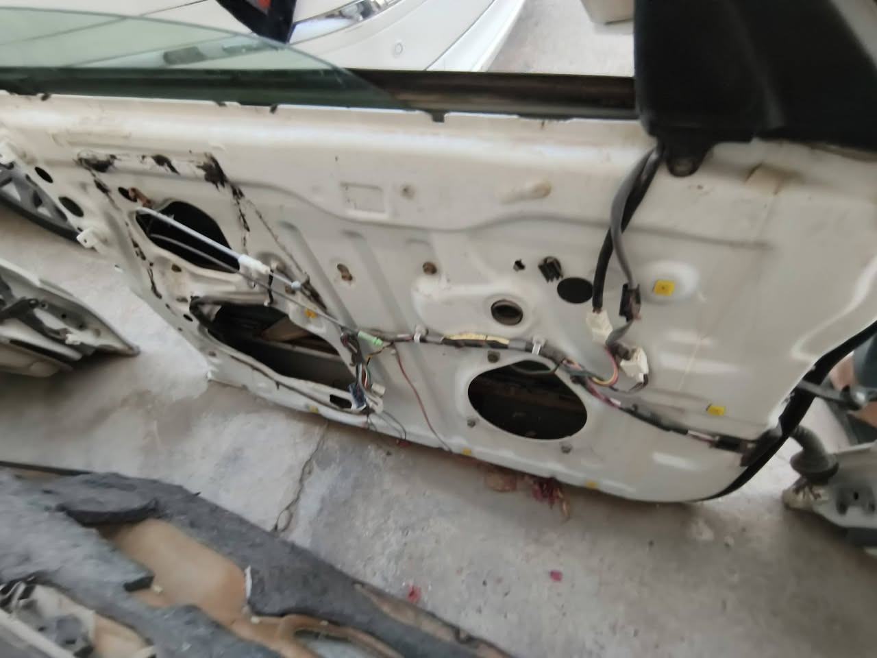 سلام عليگم بيبان ملگه مال عاديه مو كرستال وجنطه مال ملكه
ودعاميات شاهينه 
مكاني النجف 
‏‪***********‬‏
